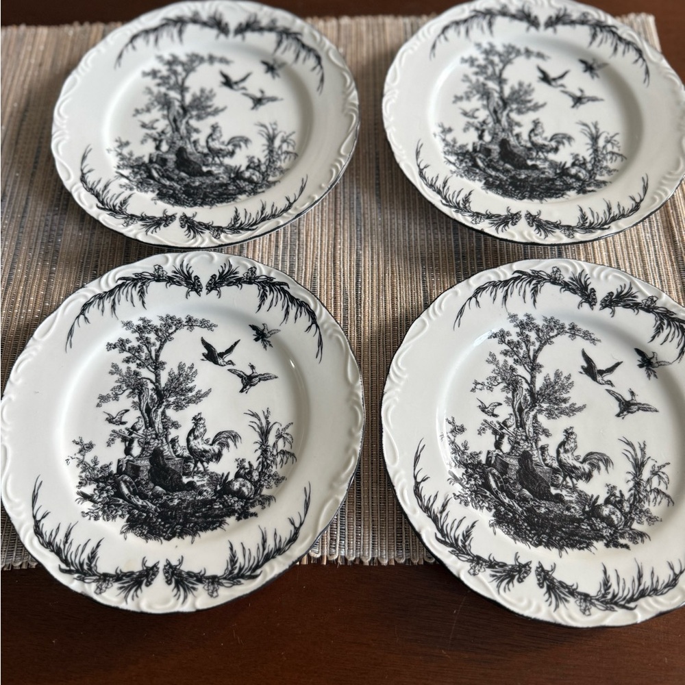 Rare Vintage Aux Au Provence Toile Salad Plates